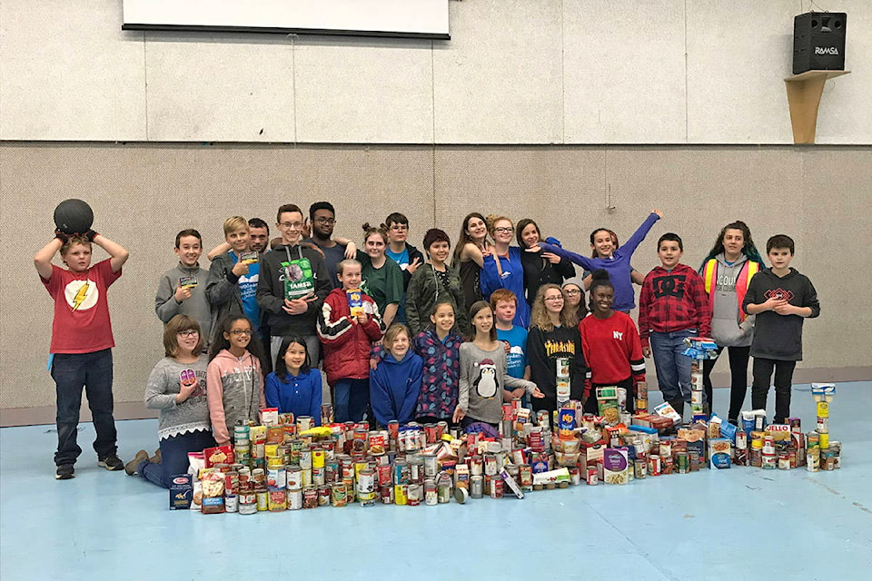 24587801_web1_210320-CPL-Mount-Cheam-Pathfinders-Food-Drive_1