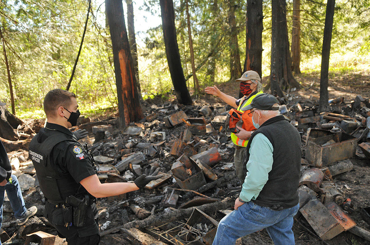 24934578_web1_210422-CPL-Homeless-camp-fire-mess-cleanup-Chilliwack_6