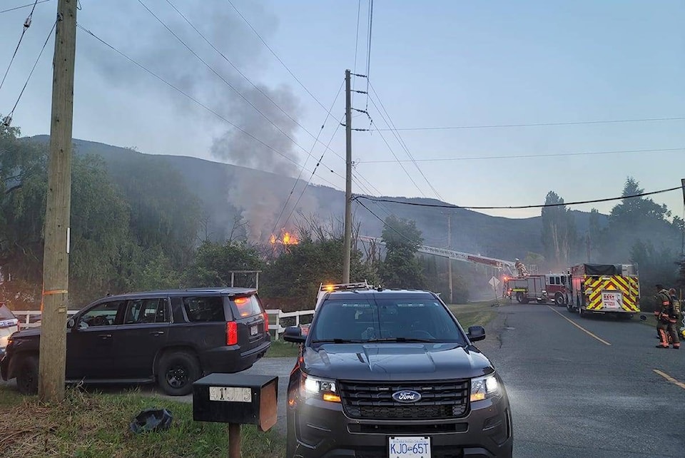 25545415_web1_210617-CPL-House-Fire-Boundary-Chilliwack_1