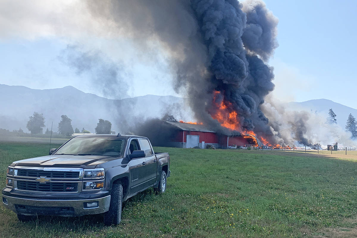 25959524_web1_210727-CPL-BarnFire-Chilliwack_4