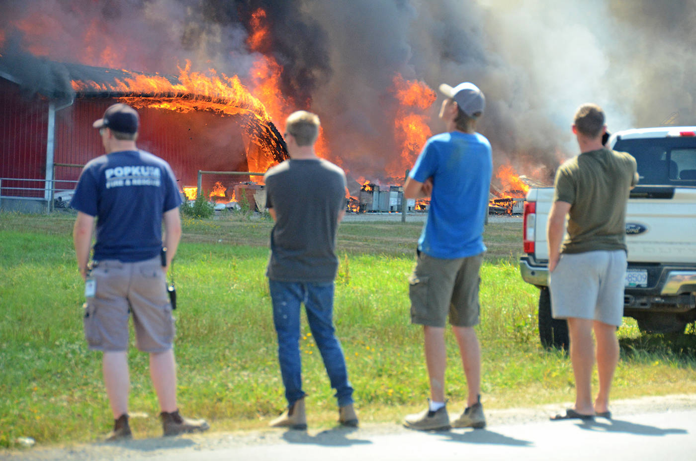 25959524_web1_210727-CPL-BarnFire-Chilliwack_5