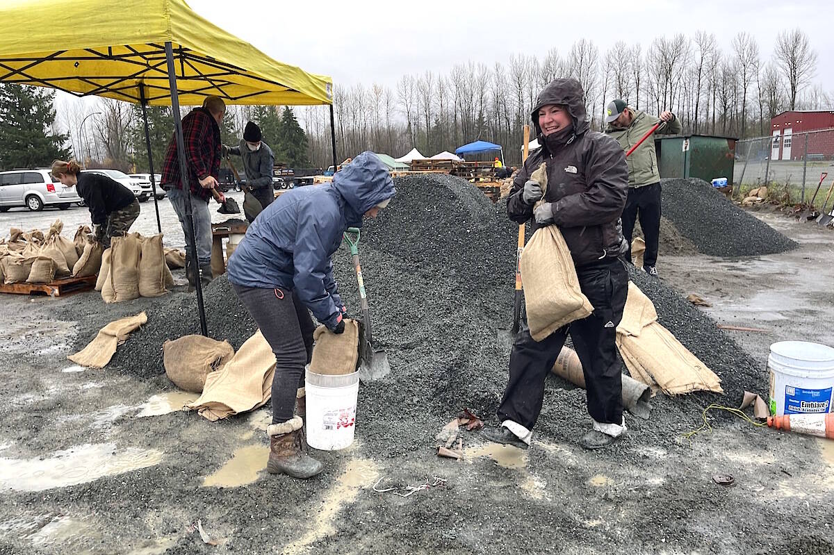 27351457_web1_copy_211130-CPL-Sandbagging-Community_1