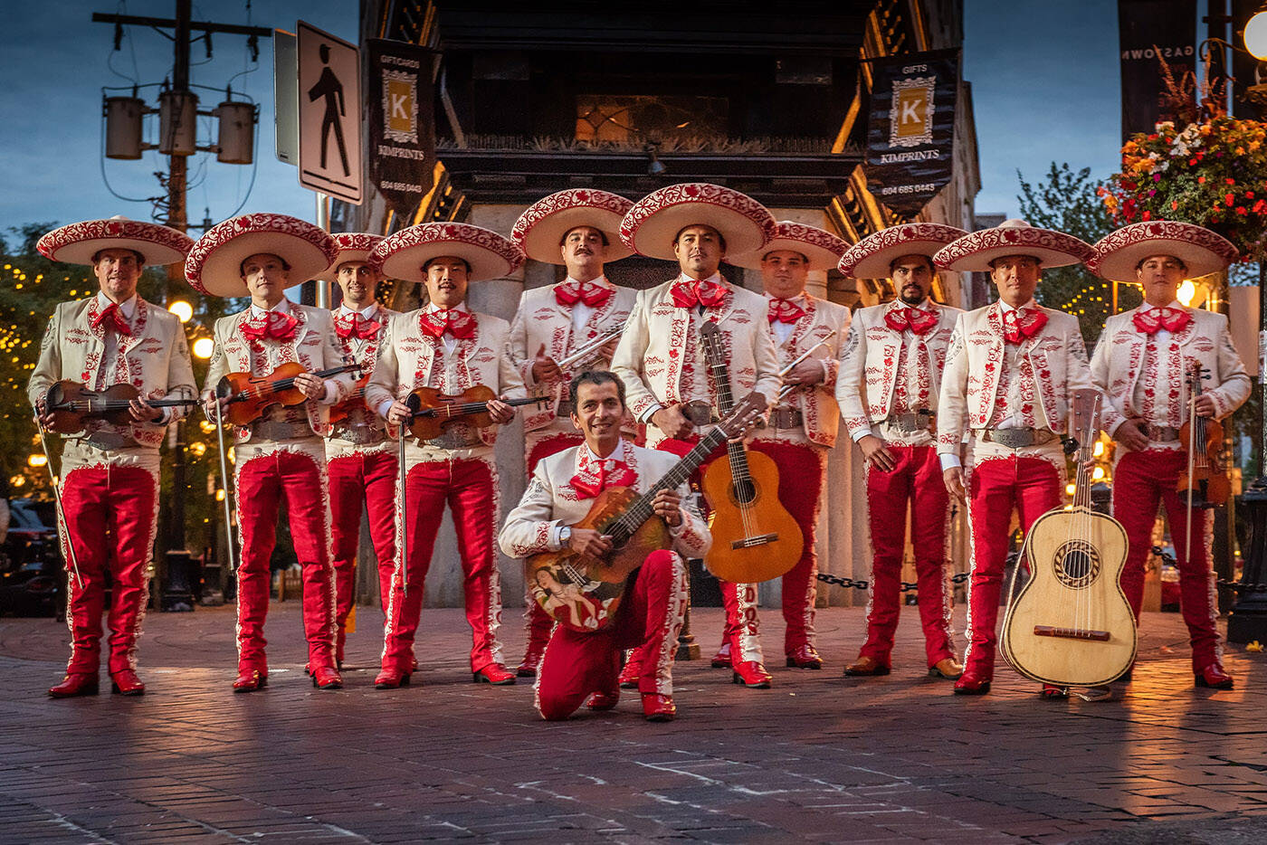 Viva Mexico comes to the Chilliwack Cultural Centre. on Sunday May 29. (Submitted)