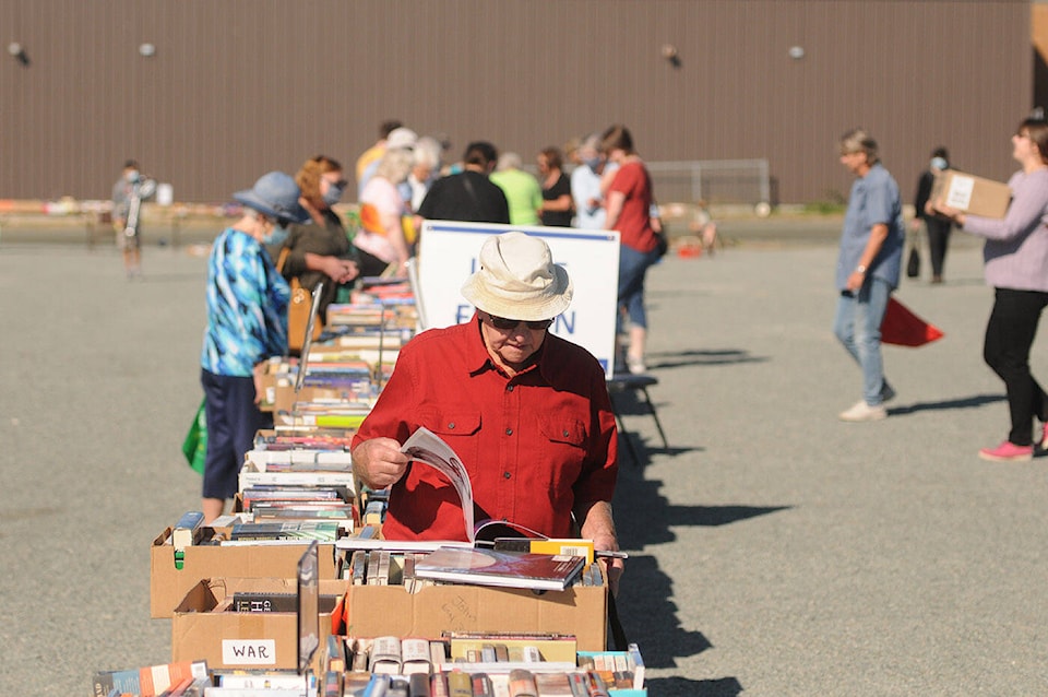 30203408_web1_210828-CPL-Outdoor-Rotary-Book-Sale-Happening-Now_2
