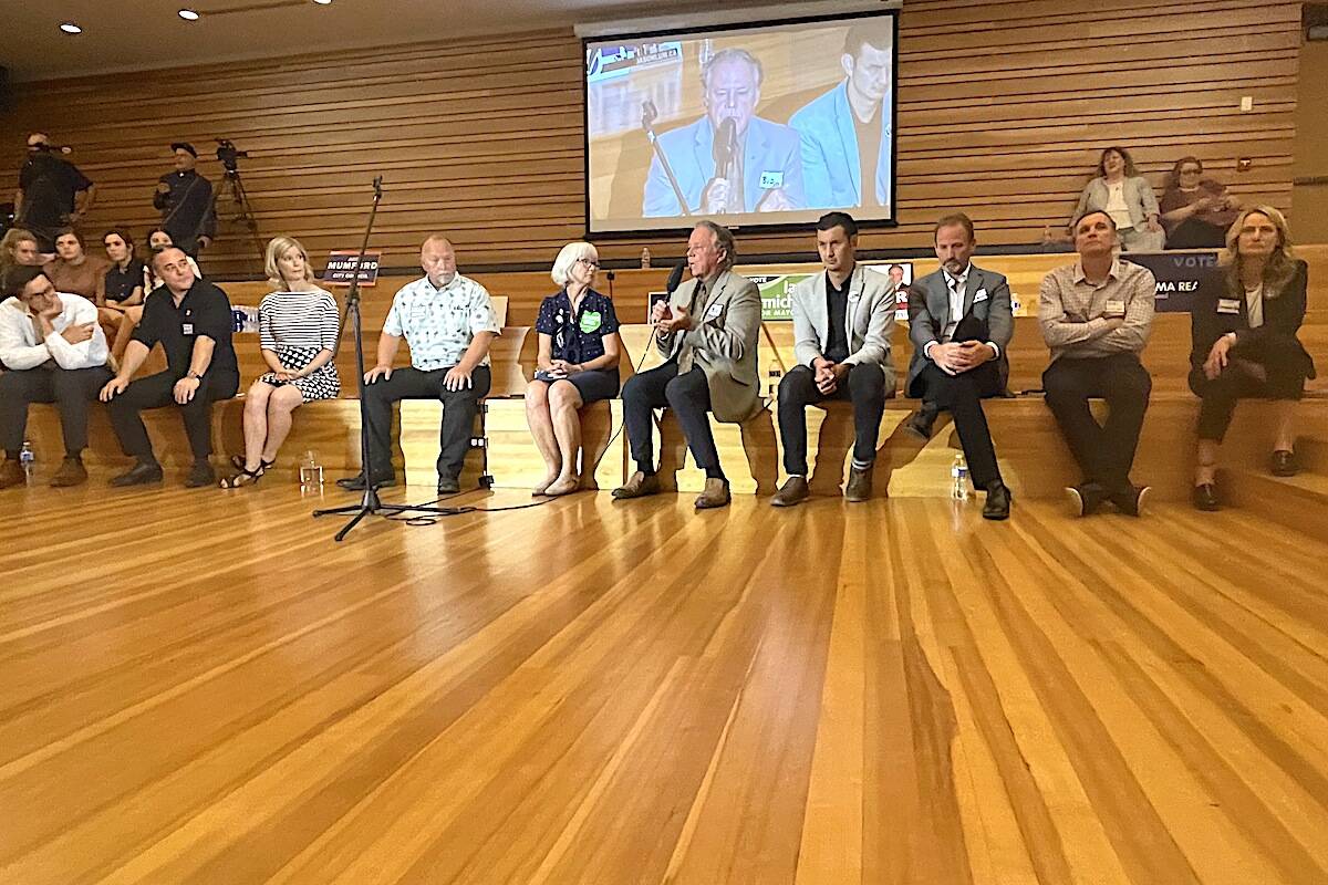 Ten of the 12 Chilliwack city council candidates at Chilliwack Civic Town Hall in the Aboriginal Gathering Place at UFV Chilliwack on Oct. 3, 2022. (Jennifer Feinberg/ Chilliwack Progress)