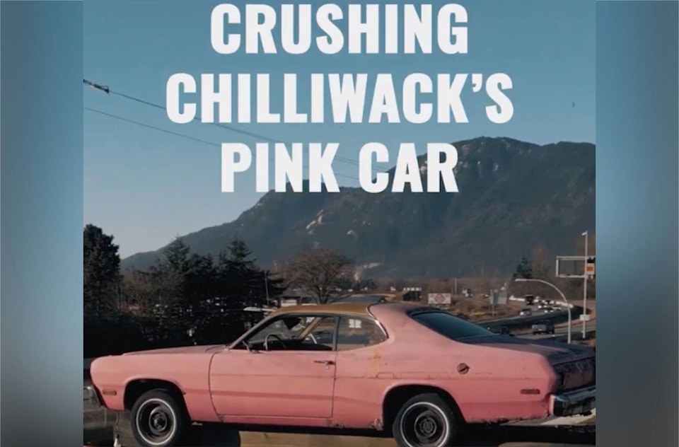 32327360_web1_copy_230404-CPL-PinkCarJoke_1