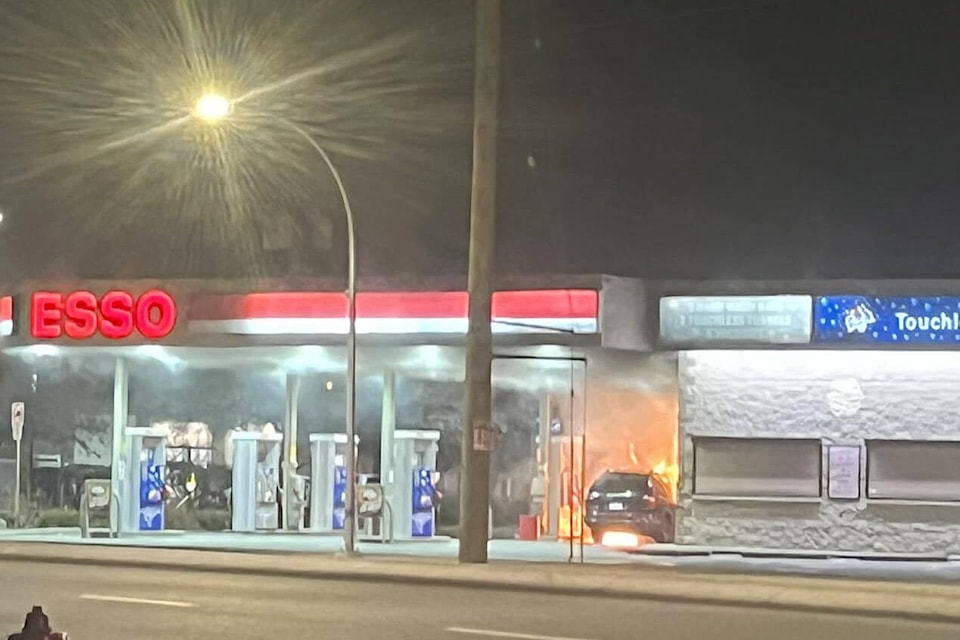 32367753_web1_230408-CPL-Vehicle-Fire-Esso-Possibly-Stolen_1