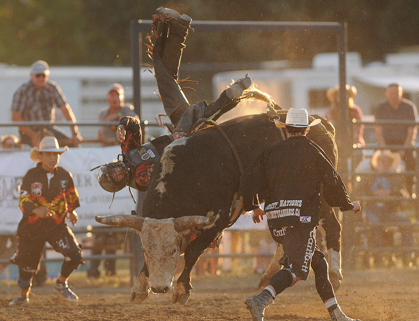 Elijah Gordon gets bucked off a bull at the Chilliwack Rodeo during the 150th annual Chilliwack Fair at Heritage Park on Friday, Aug. 5, 2022. (Jenna Hauck/ Chilliwack Progress file)
