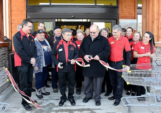 51906clearwaterBL3701ribbonCutting