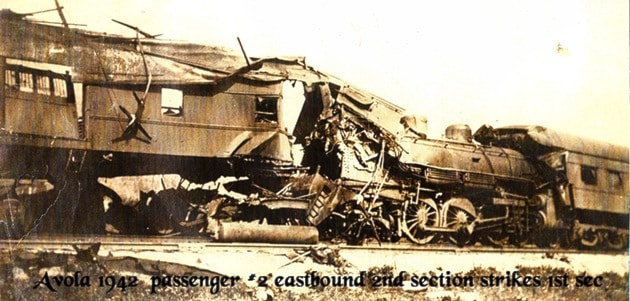 93686clearwater1942Avolatrainwreck