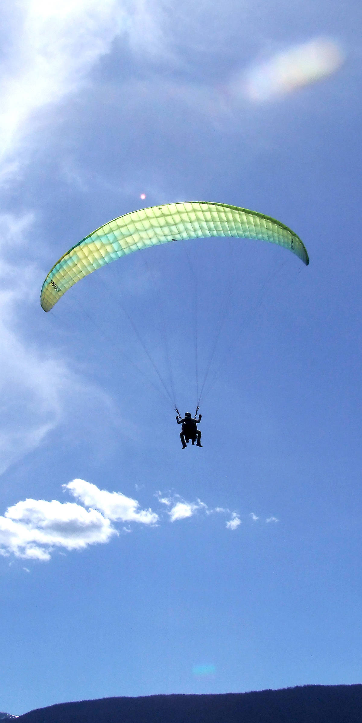 8184759_web1_170824-NTC-Gliding7323vertical