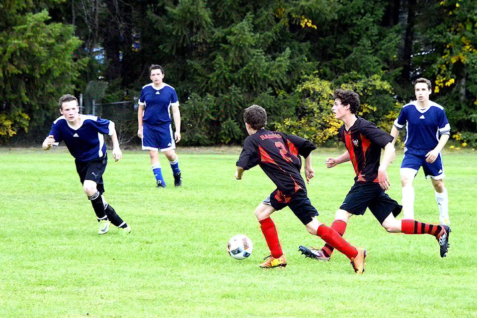 8753863_web1_171005-NTC-SoccerCw0447