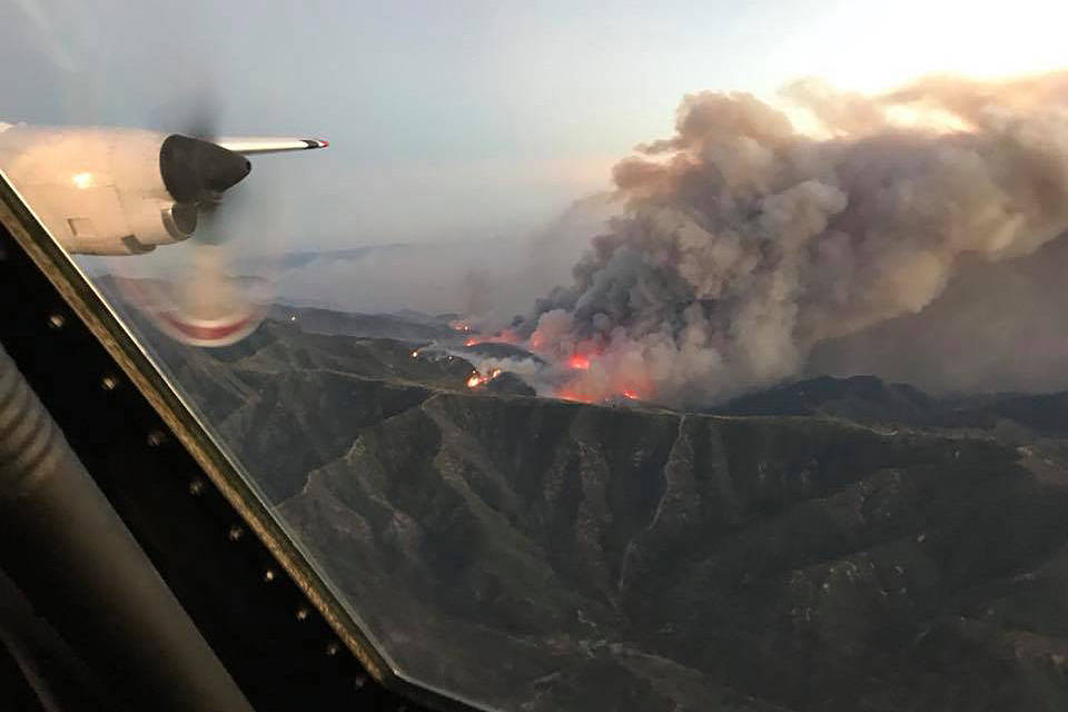 9728552_web1_Coulson-CaliforniaFires4-13dec17