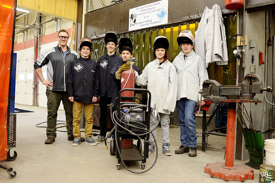 10484554_web1_180208-NTC-Welding4823crew