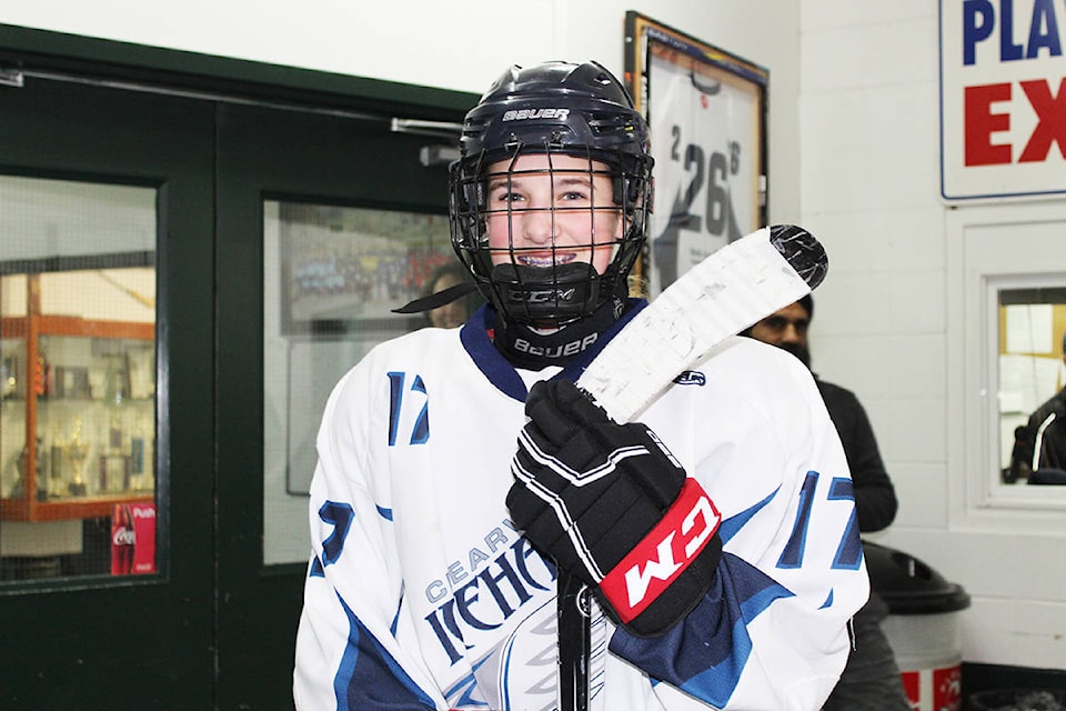 20116750_web1_kimhockey