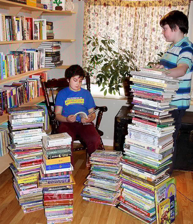 20189089_web1_200123-omh-FamLit