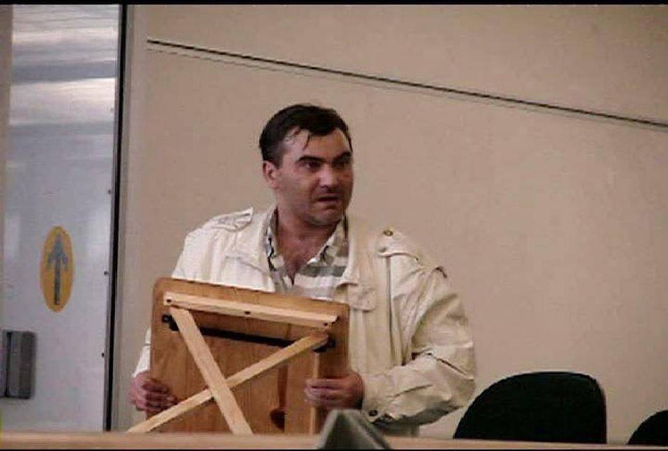 22477399_web1_robert_dziekanski