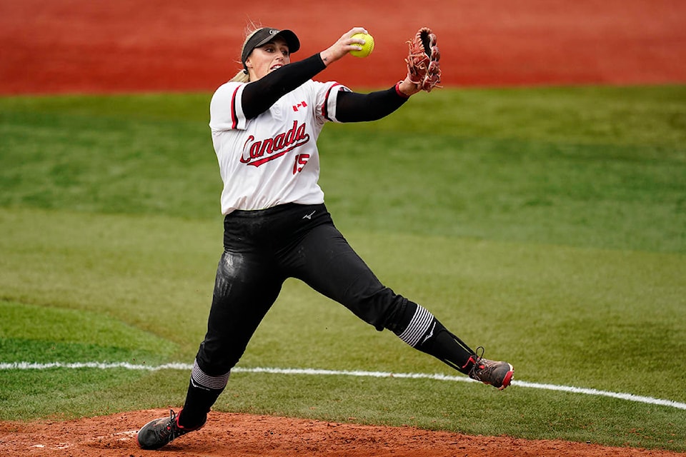 25948110_web1_210729-PAN-CanadaSoftballBronze-update-DanielleLawrie_1