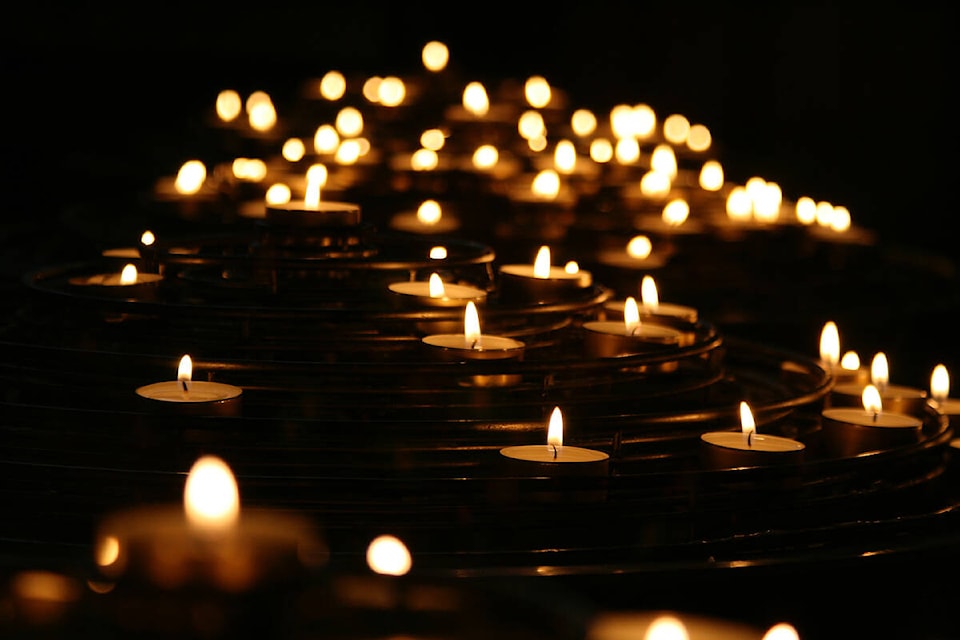 29882438_web1_220728-NTC-column-candles_1