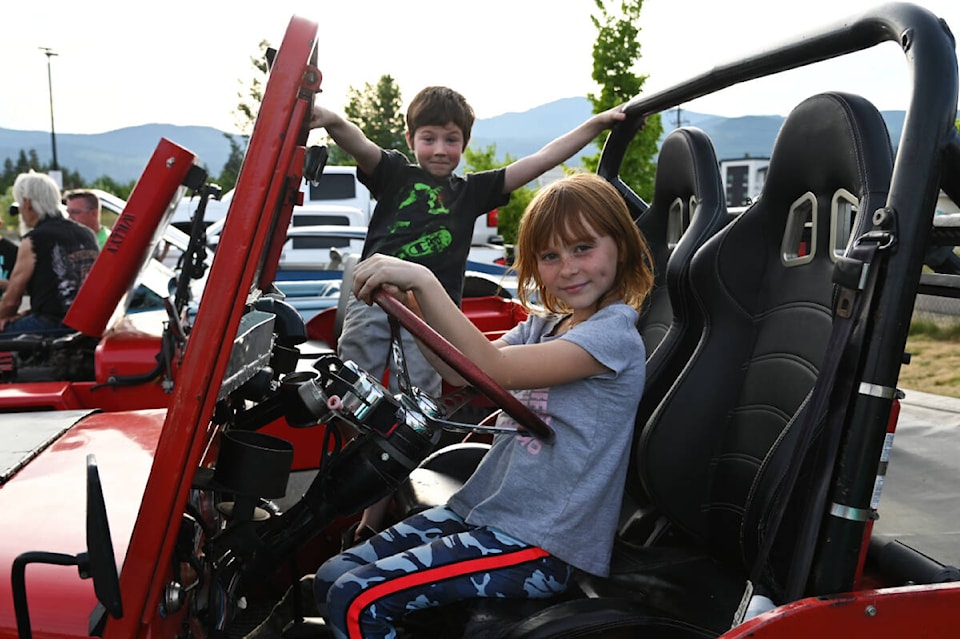 30090439_web1_220818-NTC-CC-front-jeep_1