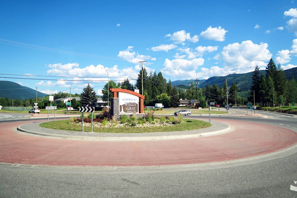 30731876_web1_221020-NTC-small-business-chamber-of-commerce-roundabout_1