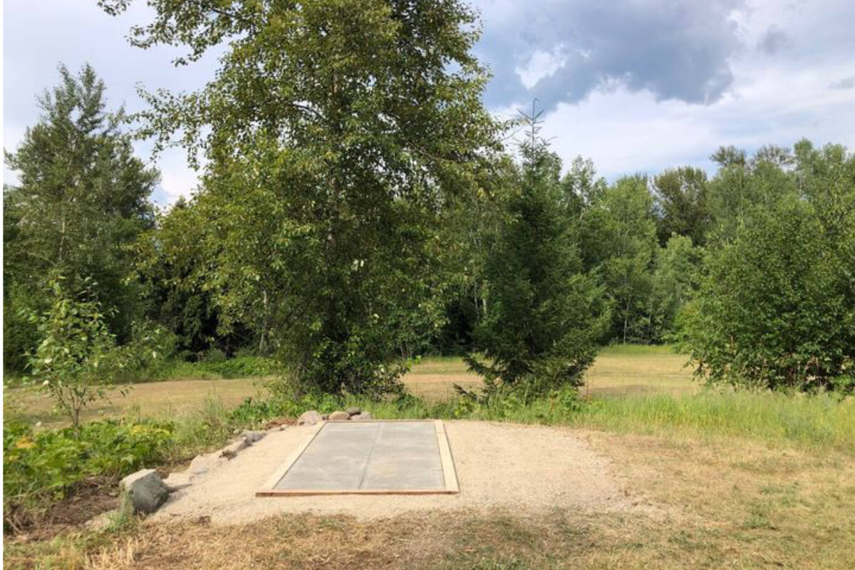 33319221_web1_rsz-Disc-golf-1-