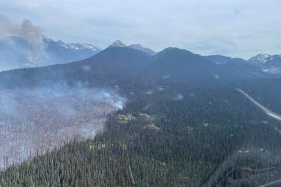 33534185_web1_RSZ-Wells-Gray-Park-fire-33386257_web1_copy_230613-CPW-Storms-forecast-wildfires-rage-BC_1-640x480