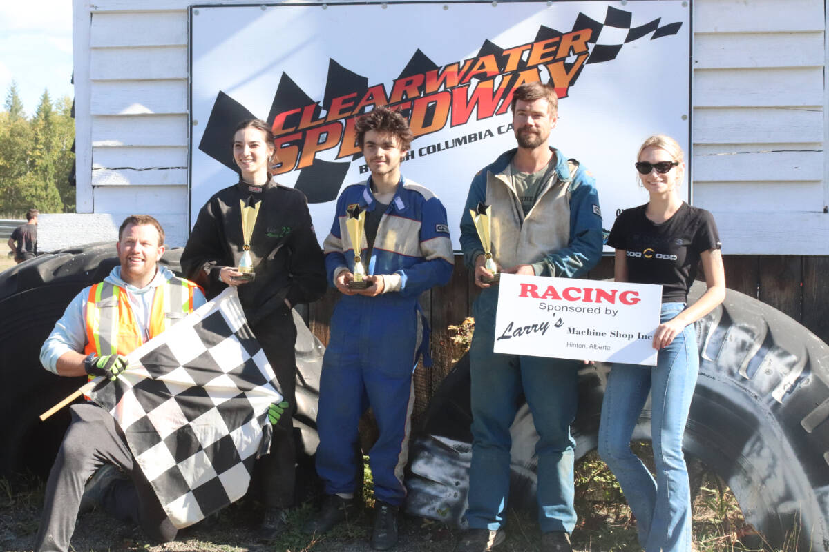 34014270_web1_RSZ-Street-Stock-Winners-Speedway-NTC-cars-IMG_0549