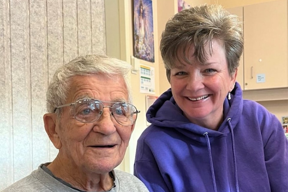Hoagy Carmichael (96) a resident of Forest View Place and daughter, Shelley Pelton are creating new memories together in Clearwater. Pelton was instrumental in the purchase of an interactive projector with the help of the Clearwater Curiosity Thrift Shoppe members who donated the $15,000 to buy and install it for long-term care residents. 