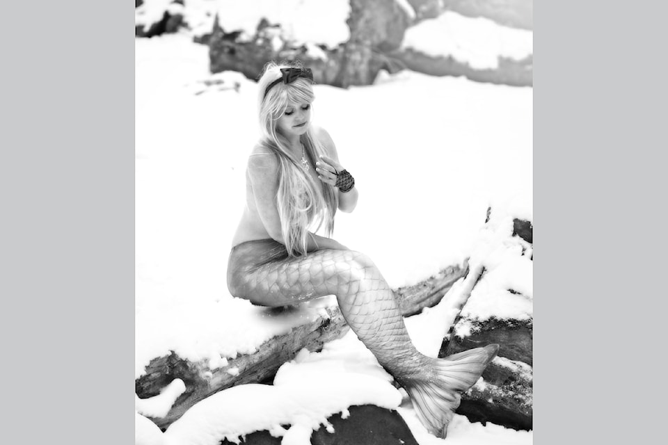  John Enman shares friend Jo's wintery photoshoot as an example  of preparing for a challenging location and conditions. 