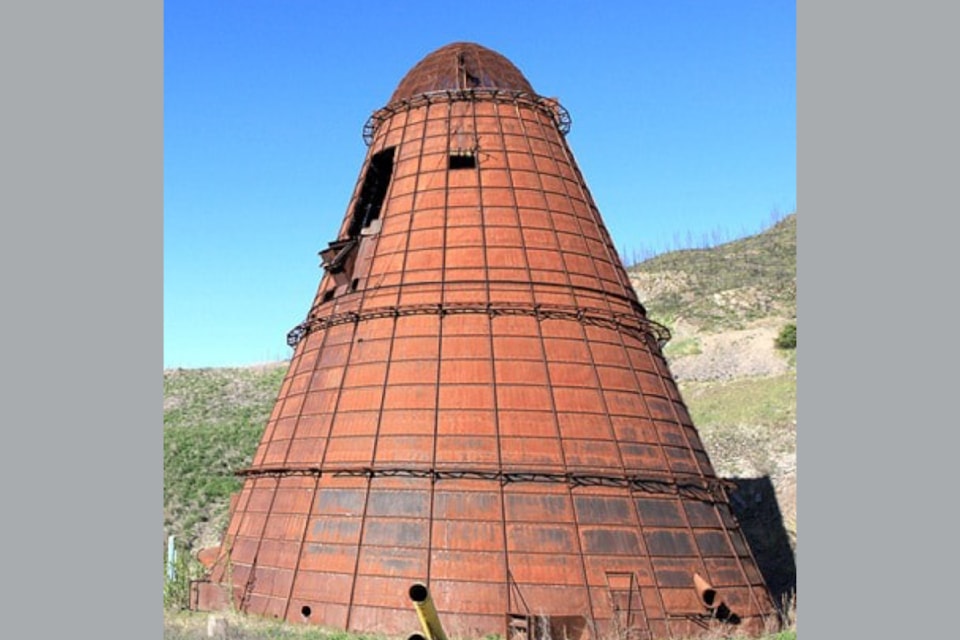 rsz-valley-voices-75981barrierelouiscreekbeehiveburner