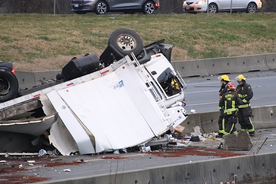 hwy-1-box-truck-flipped-2
