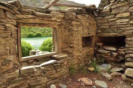 URSULA MAXWELL-LEWIS PHOTO
View of historic Clyde River gold miner's home.
