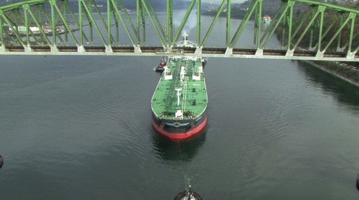 26746burnabyOilTanker-2ndNarrowsBridge-7web