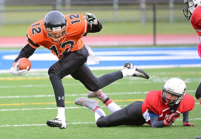 85114surreywFootballCougars-Langley-BJ-Dec6