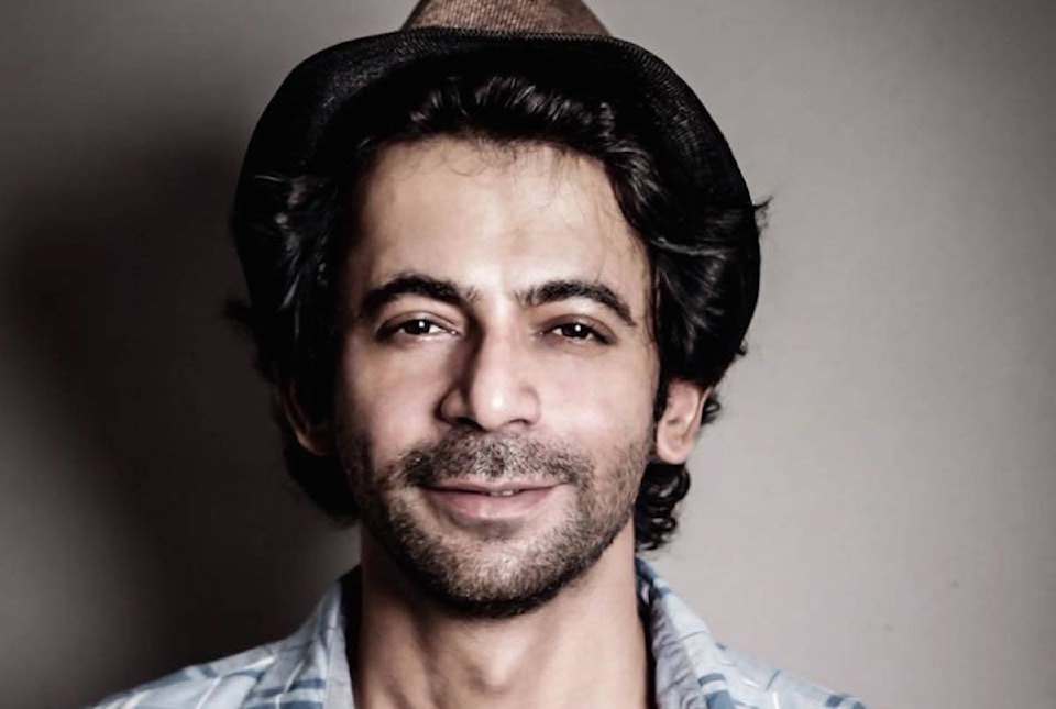 9061426_web1_Sunil-Grover