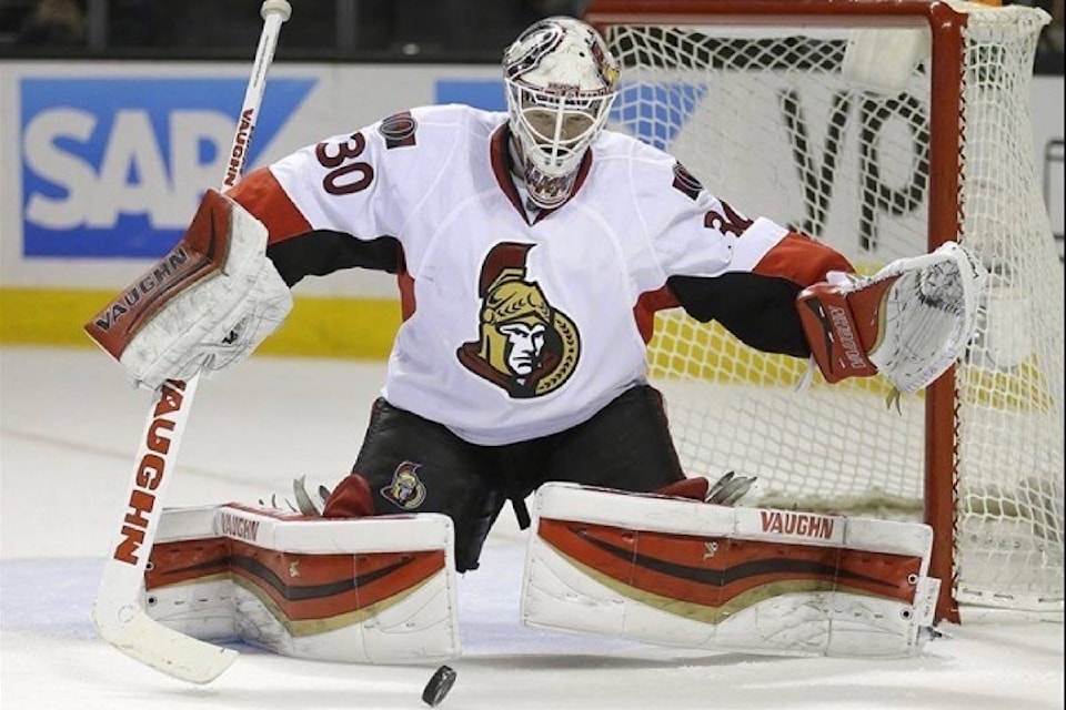 9498587_web1_171122-SNW-M-171122-SNW-M-65303BCLN2007AndrewHammond-OttawaSenators-Feb282015