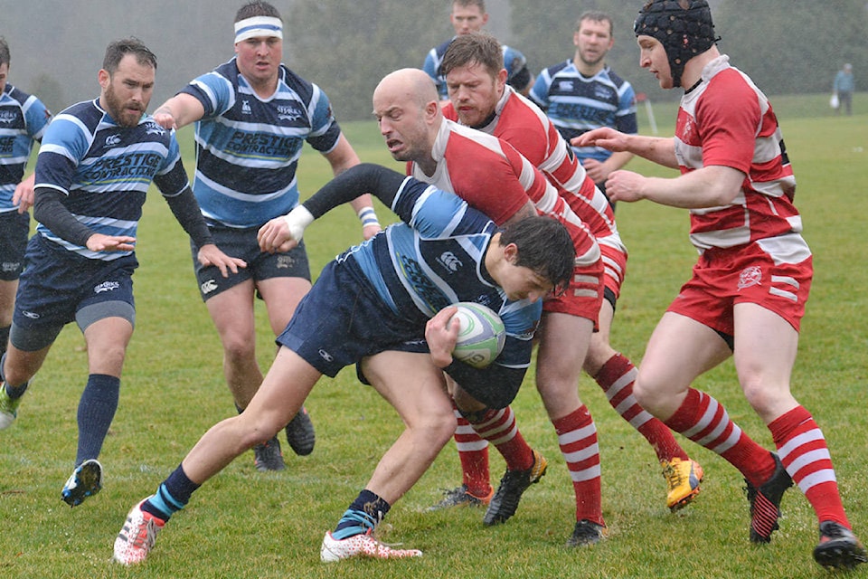 10411593_web1_rugby1