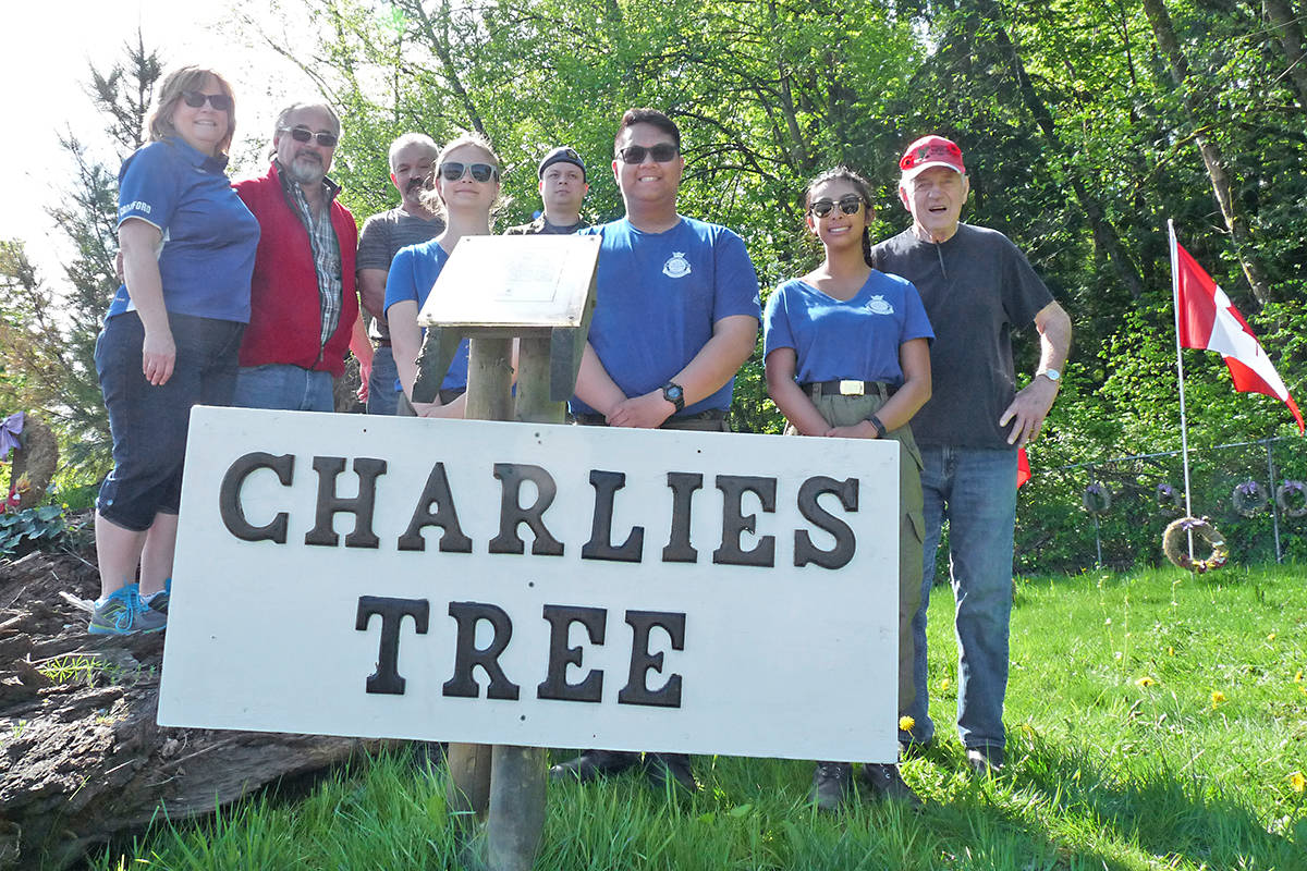 11712711_web1_180507-LAT-Charlies-Tree-handover