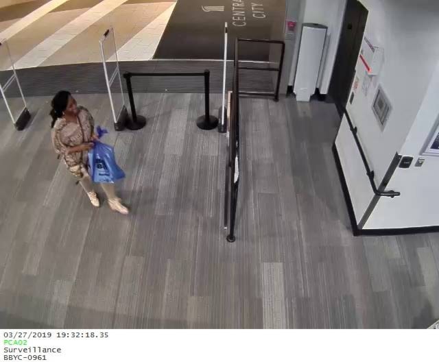 16985825_web1_suspect3