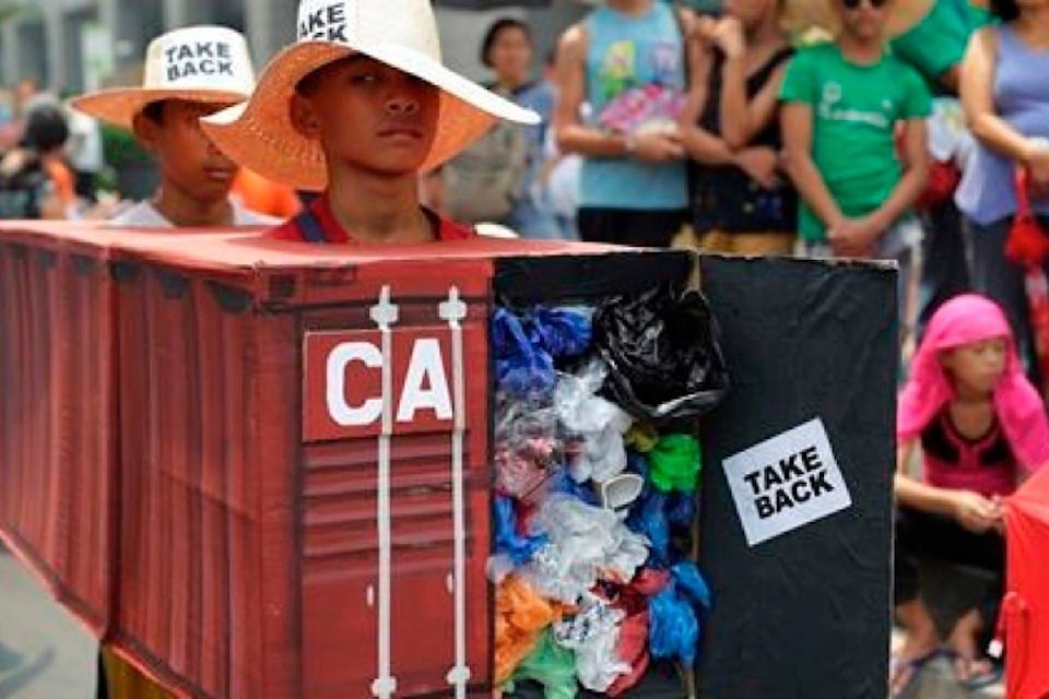 16998369_web1_190516-RDA-Philippines-recalling-ambassador-and-consuls-in-Canada-over-trash-shipments_1