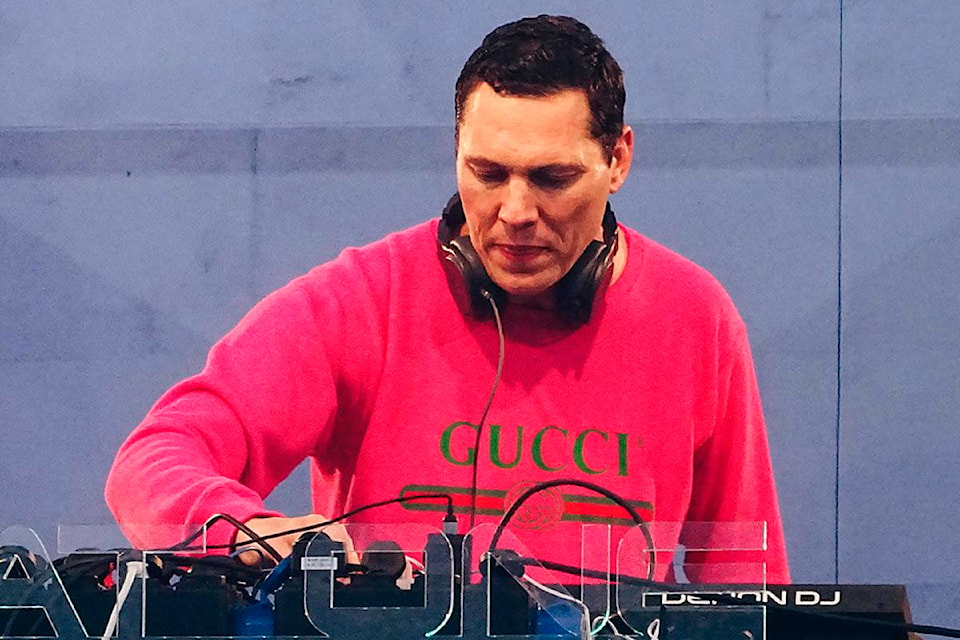 18390284_web1_1024px-Tiesto__Airbeat_One_2017