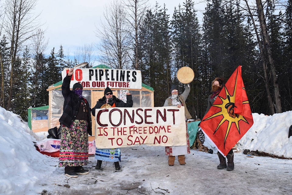 20449271_web1_200212-sin-hereditary-chiefs-say-cgl-cancelled-talks-with-province-protestors-mugs_1