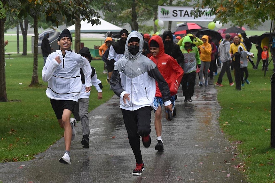 Run for Health was held in Bear Creek Park Sunday. Runners raised money for the Canadian Red Cross. (Aaron Hinks photos)