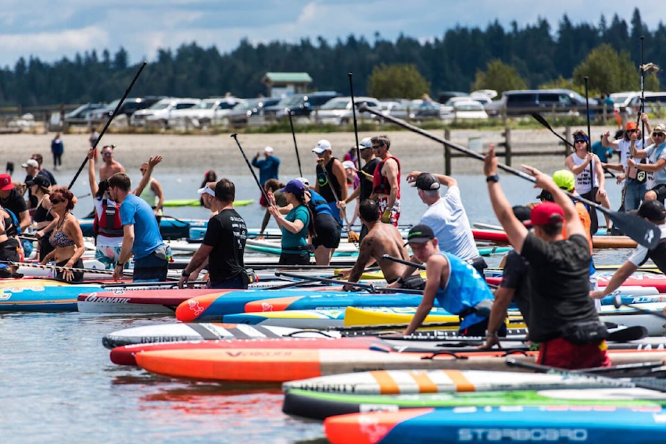 29170790_web1_220526-PAN-Spts-ChampionCrescent-paddleboard_1