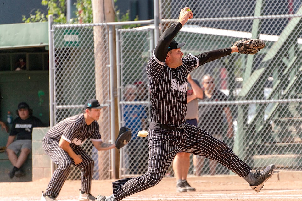 30012841_web1_MensFastpitchBC-web