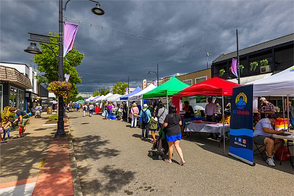 30225761_web1_220901-CLR-AugustMarketDays-jps_1