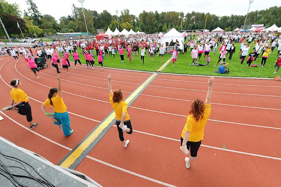 30319144_web1_220915-PAN-RunForTheCure-RunForCure2014_1