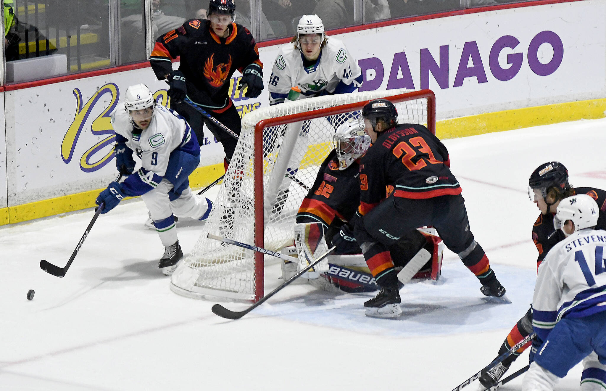 Abbotsford Canucks fall 3-2 in the shootout to San Diego - The