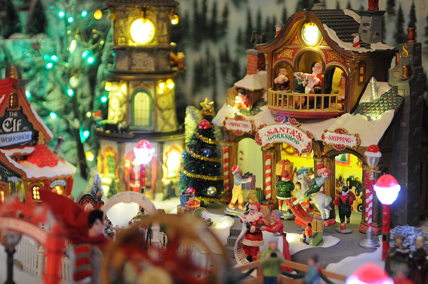 A detail of Terry Campbells Christmas miniatures display. (Jenna Hauck/ Chilliwack Progress)